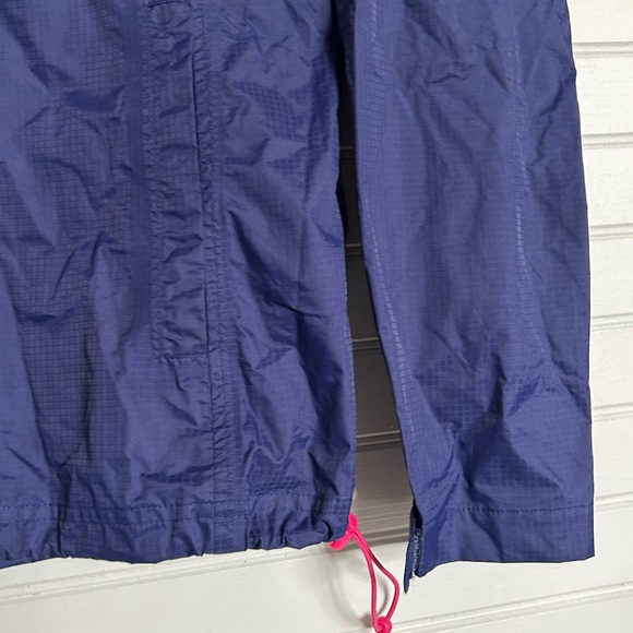 VINEYARD VINES womens size small pull over rain jacket with peak-a-boo hood - Picture 5 of 8